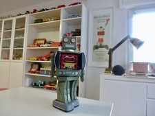 Seltener  Blech Roboter